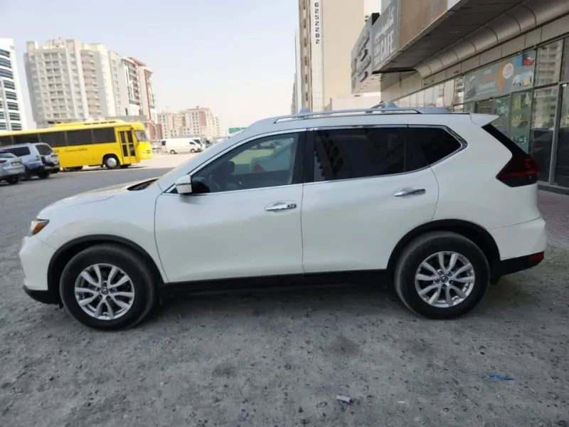 2020 نيسان روج in Dubai
