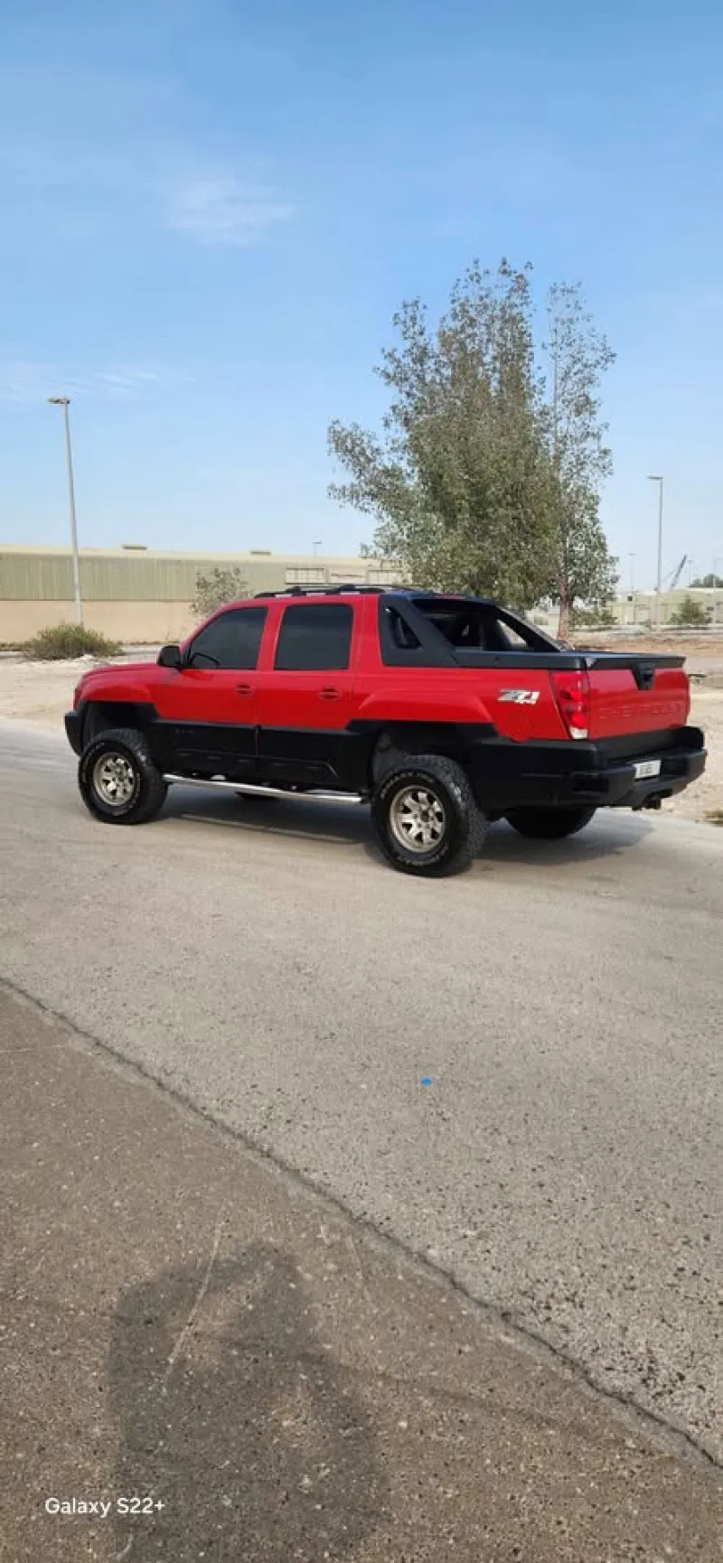 2002 Chevrolet Avalanche in Dubai