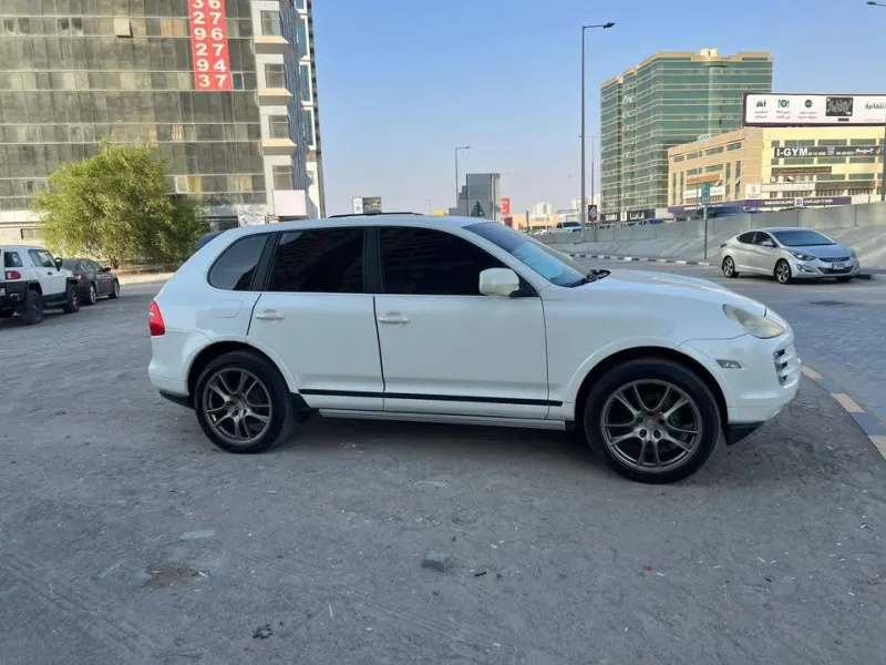 2009 بورش كاين in Dubai