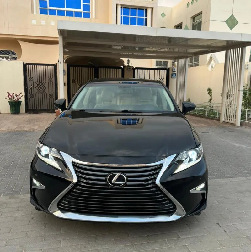 2015 لكزس ES - اي اس in Dubai