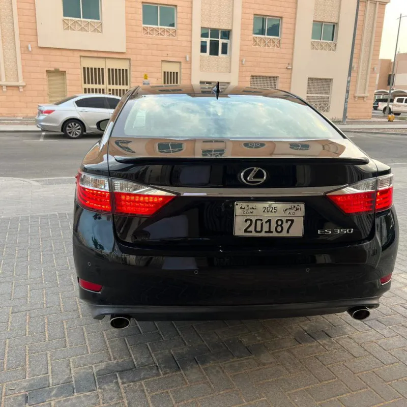 2015 لكزس ES - اي اس in Dubai