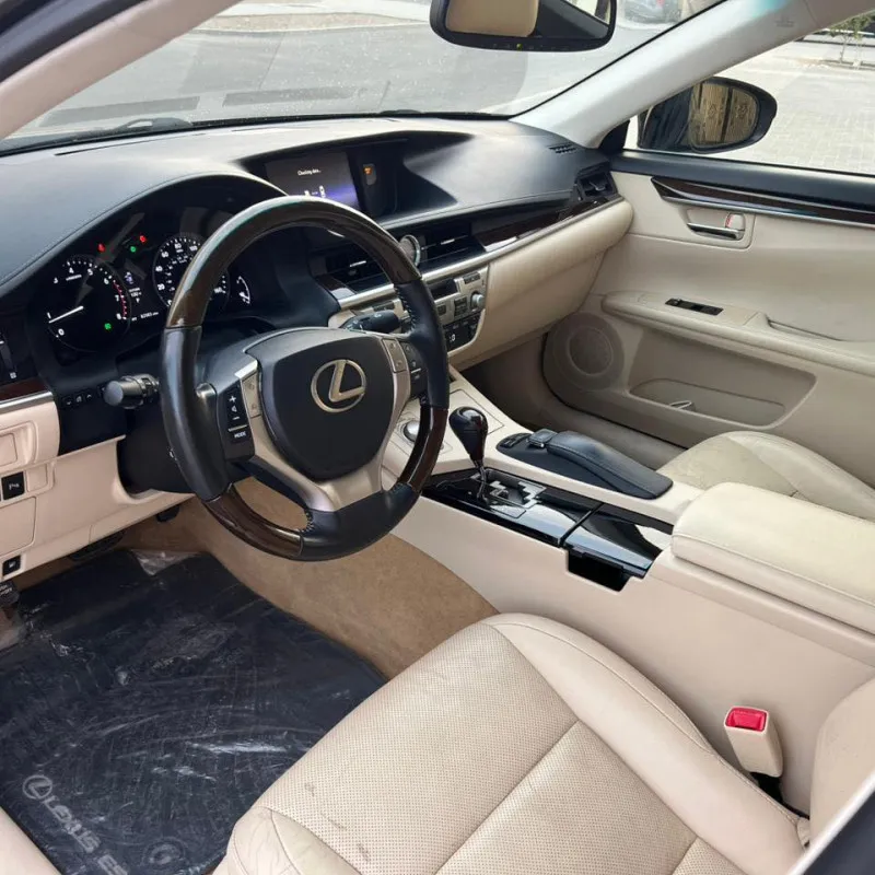 2015 لكزس ES - اي اس in Dubai