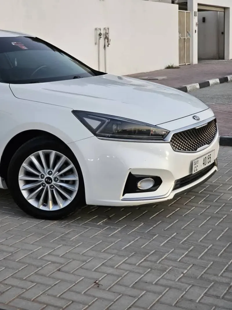 2020 Kia Cadenza in Dubai