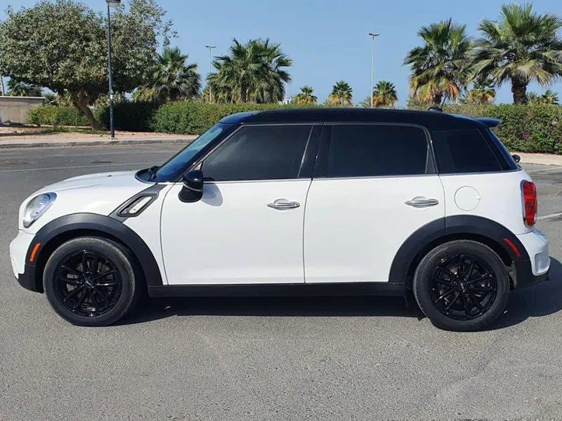 2015 Mini Countryman in Dubai