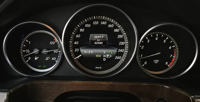 2014 مرسيدس-بنز الفئة - E in Dubai