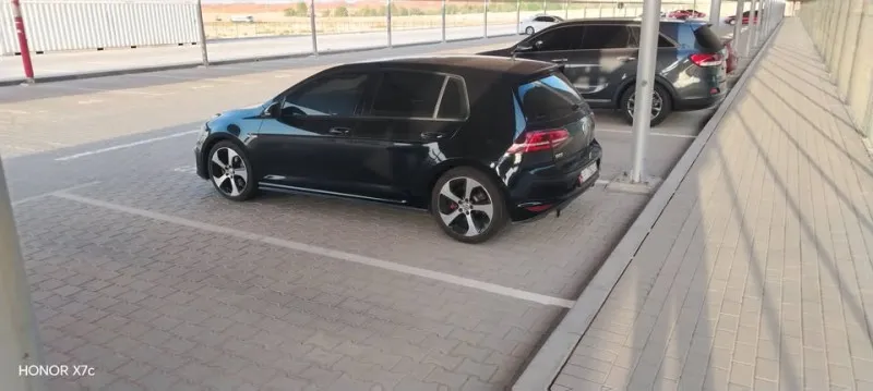 2014 Volkswagen Golf in Dubai