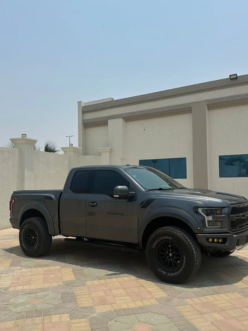 2017 Ford Raptor in Dubai
