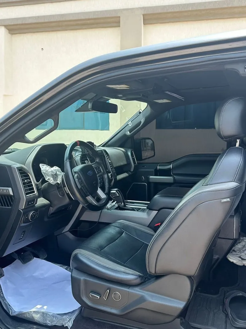 2017 Ford Raptor in Dubai