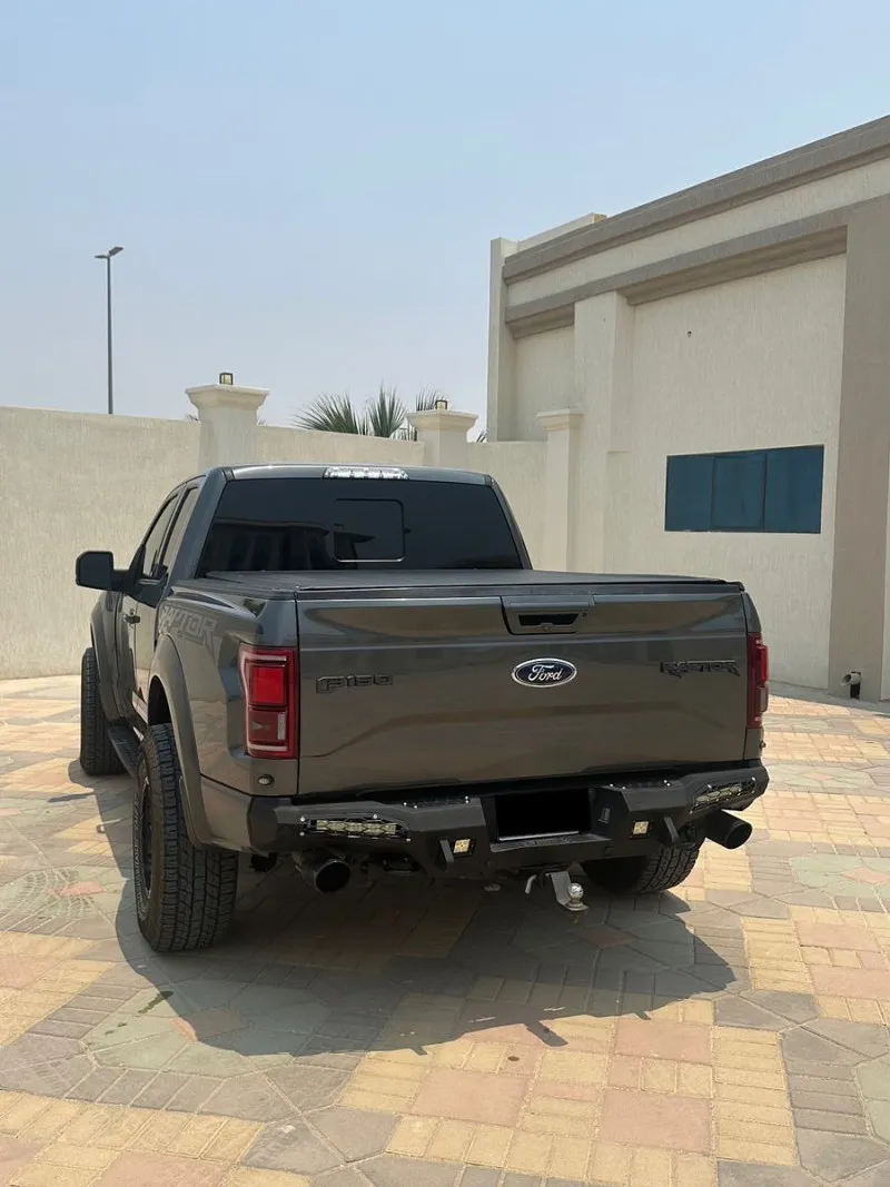 2017 Ford Raptor in Dubai