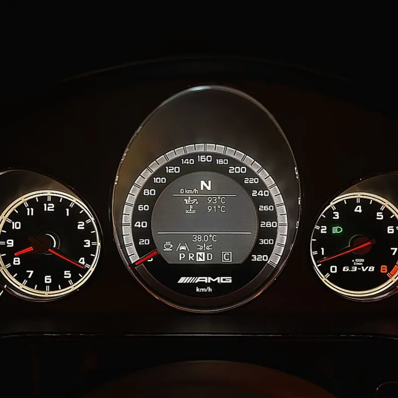2010 مرسيدس-بنز اي ٦٣ اي ام جي in Dubai