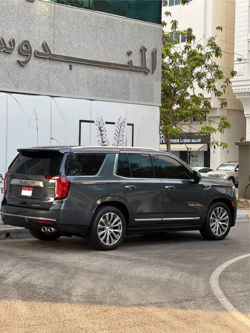 2021 GMC Yukon in Dubai