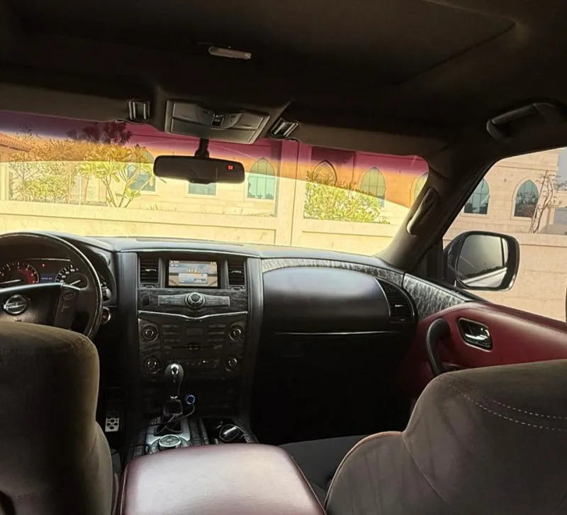 2014 Nissan Patrol in Dubai