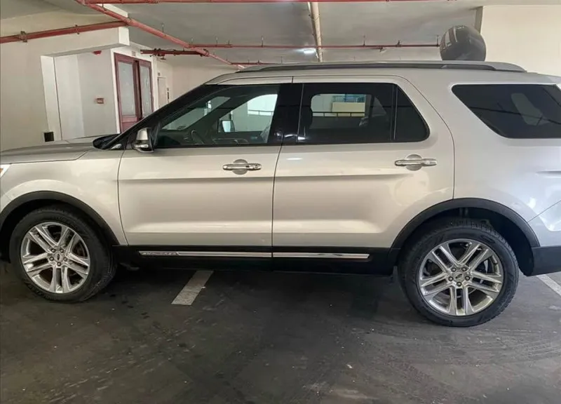 2017 فورد اكسبلورر in Dubai