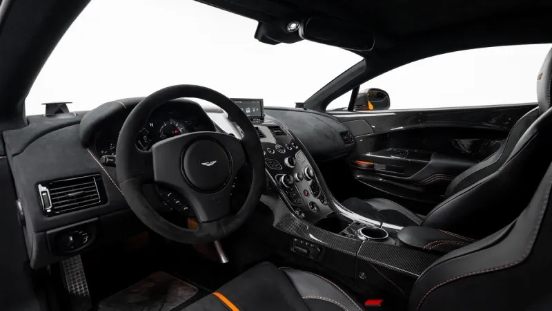 2016 Aston Martin Vantage in Dubai
