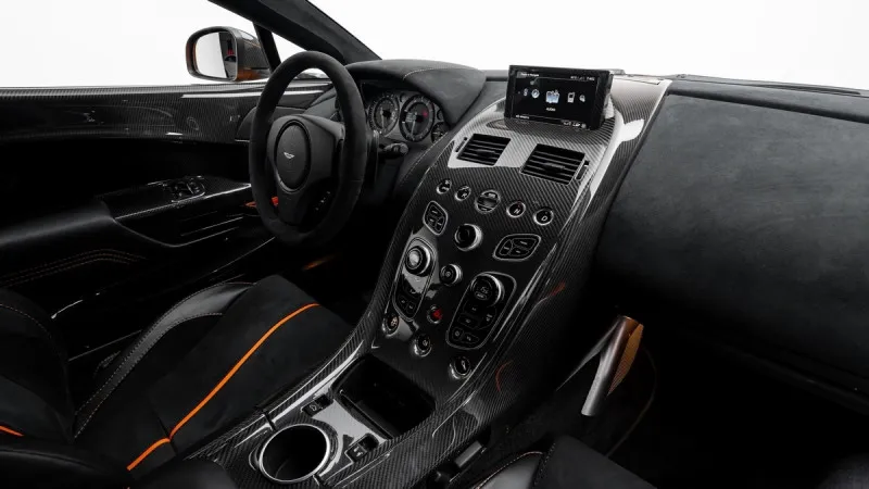 2016 Aston Martin Vantage in Dubai