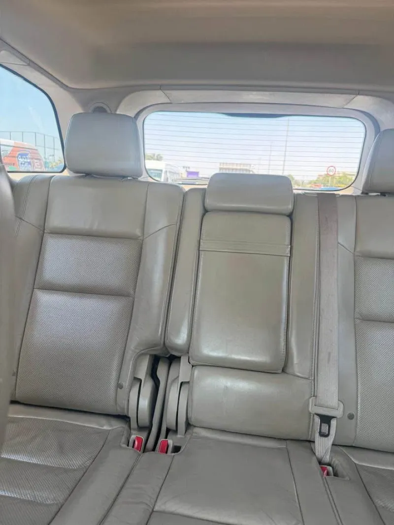 2016 Jeep Grand Cherokee in Dubai