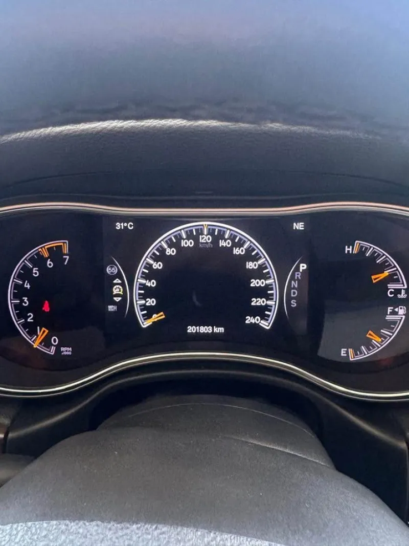 2016 Jeep Grand Cherokee in Dubai
