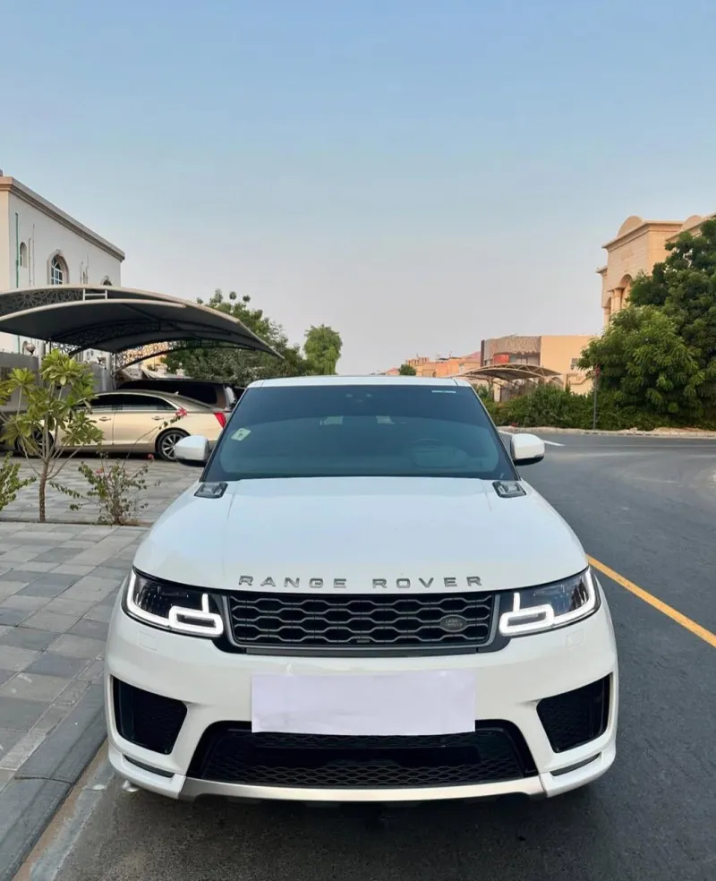 2020 Land Rover Range Rover Sport in Dubai
