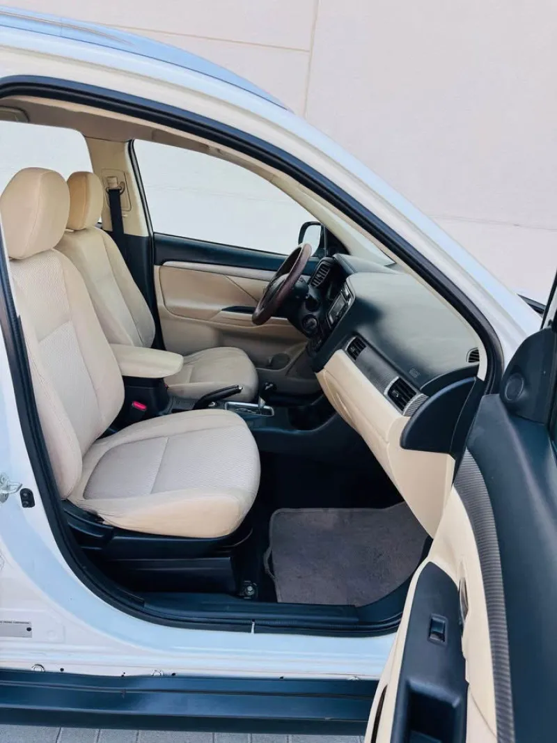 2016 Mitsubishi Outlander in Dubai