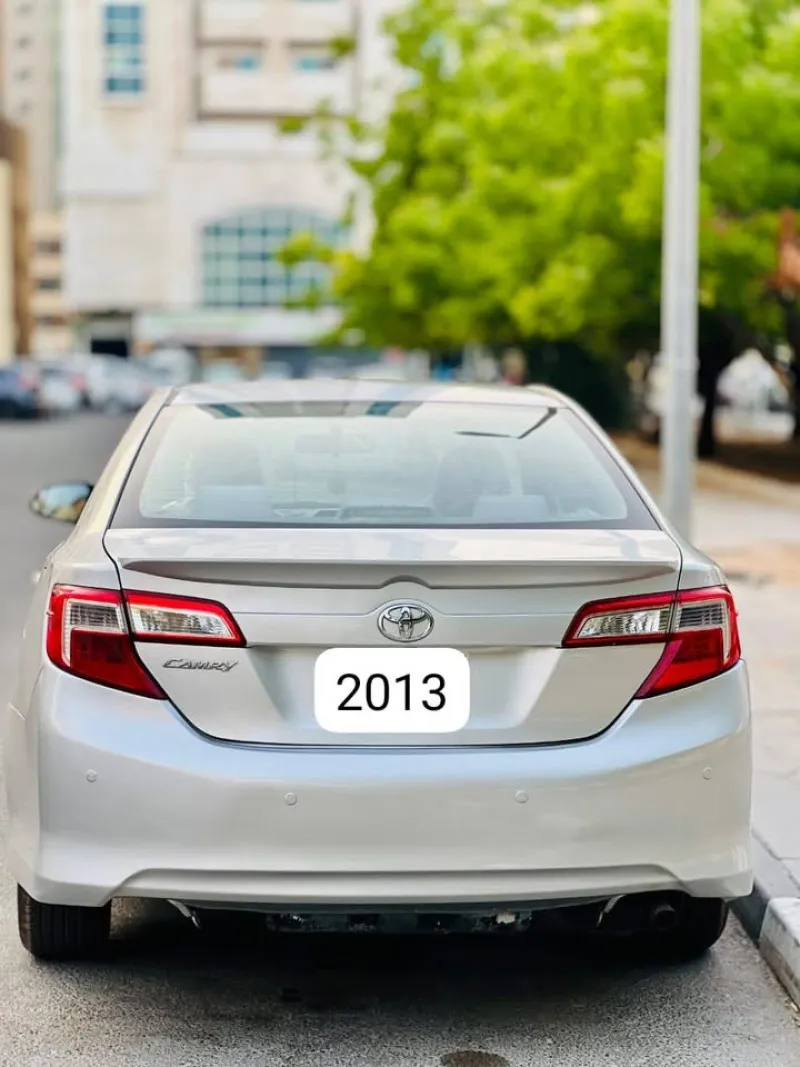 2013 تويوتا كامري in Dubai