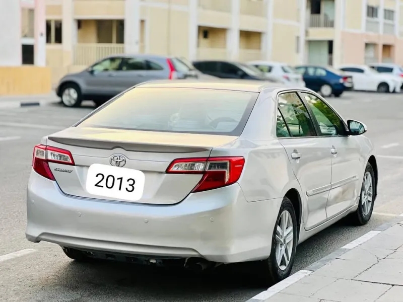 2013 تويوتا كامري in Dubai