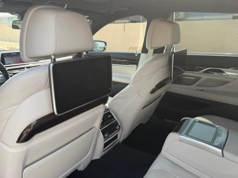 2020 BMW 7-Series in Dubai