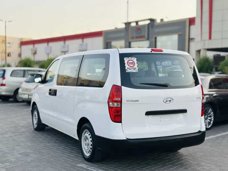 2017 Hyundai H1 in Dubai