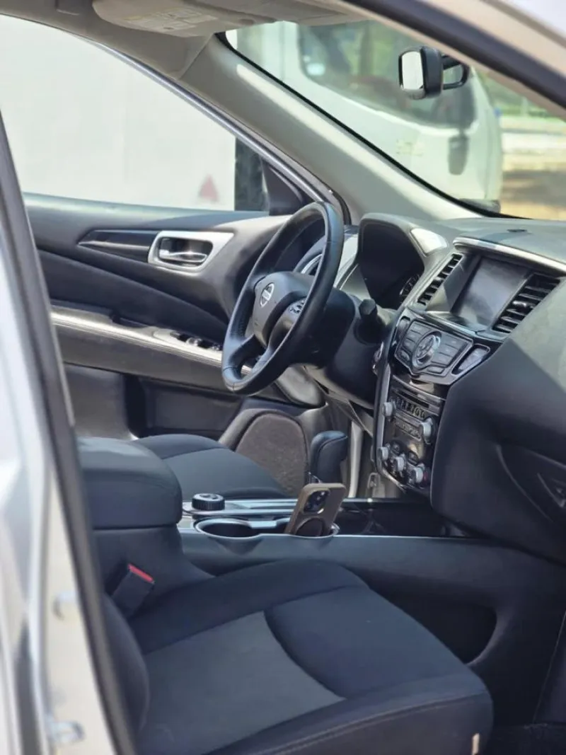 2018 Nissan Pathfinder in Dubai