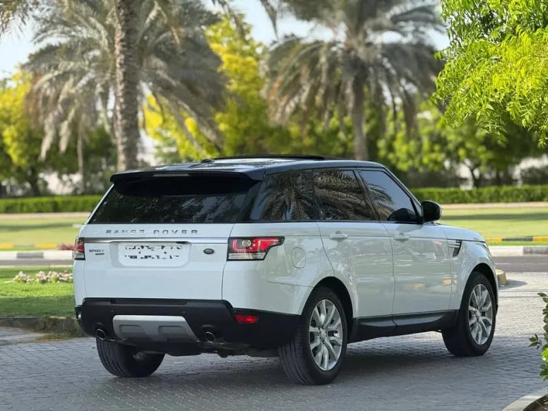 2016 Land Rover Range Rover Sport in Dubai