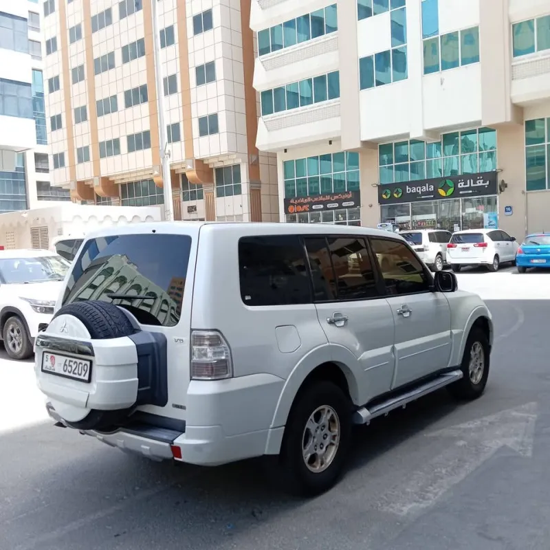 2011 Mitsubishi Pajero in Dubai