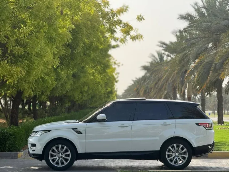 2016 Land Rover Range Rover Sport in Dubai