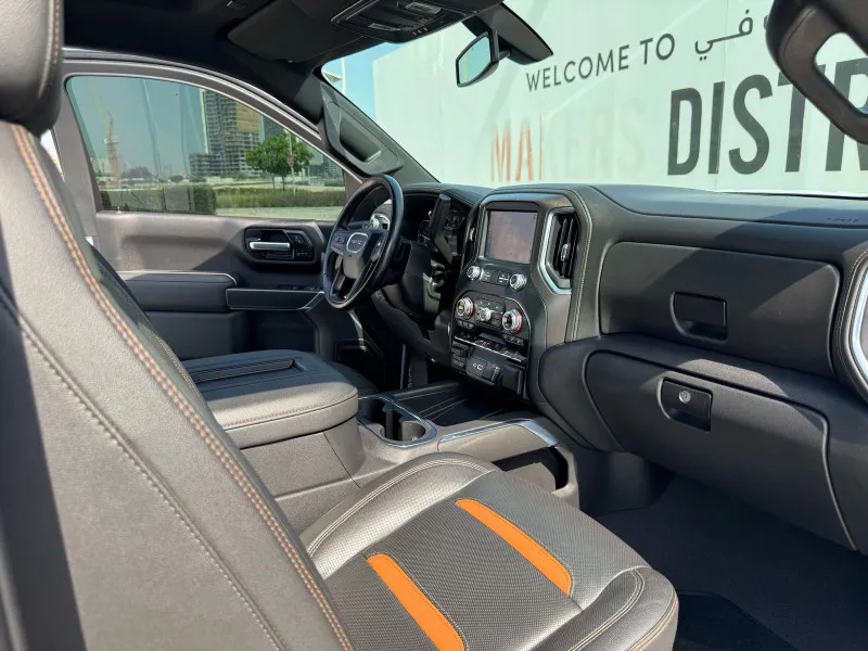 2022 GMC Sierra in Dubai