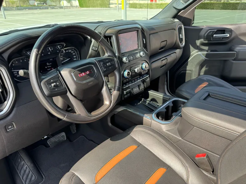2022 GMC Sierra in Dubai