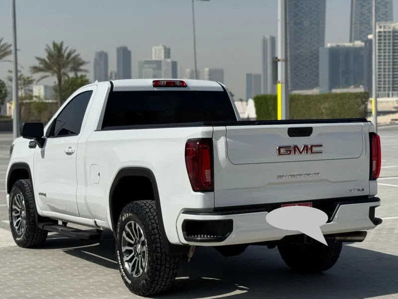 2022 GMC Sierra in Dubai