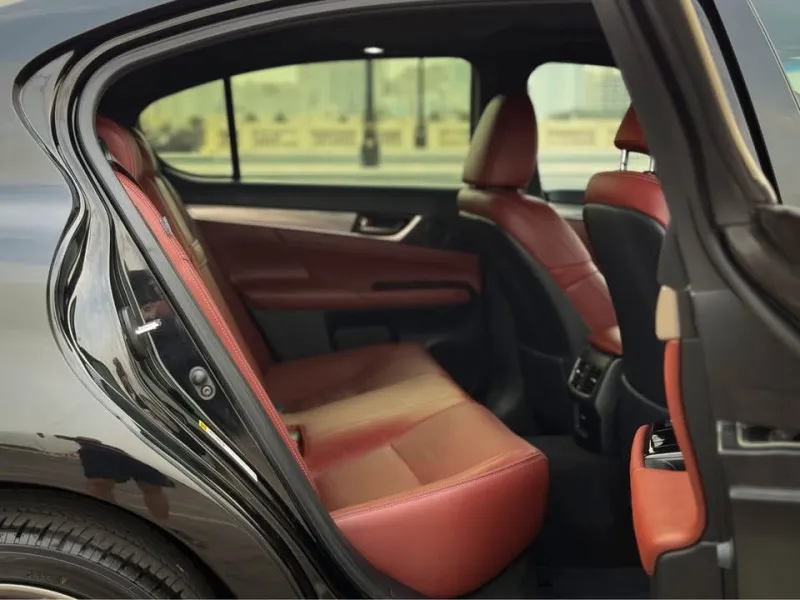2015 Lexus GS in Dubai