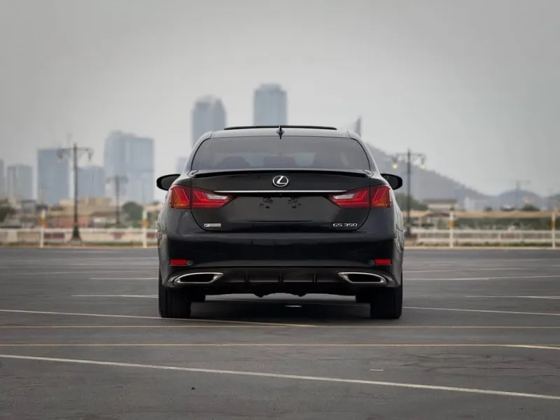 2015 Lexus GS in Dubai
