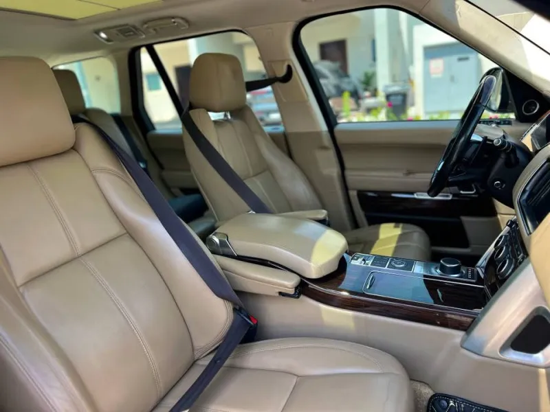 2016 Land Rover Range Rover in Dubai