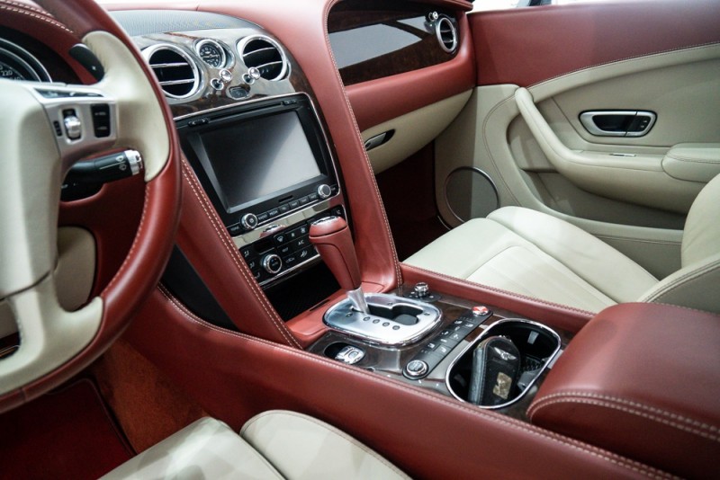 2015 Bentley Continental in dubai