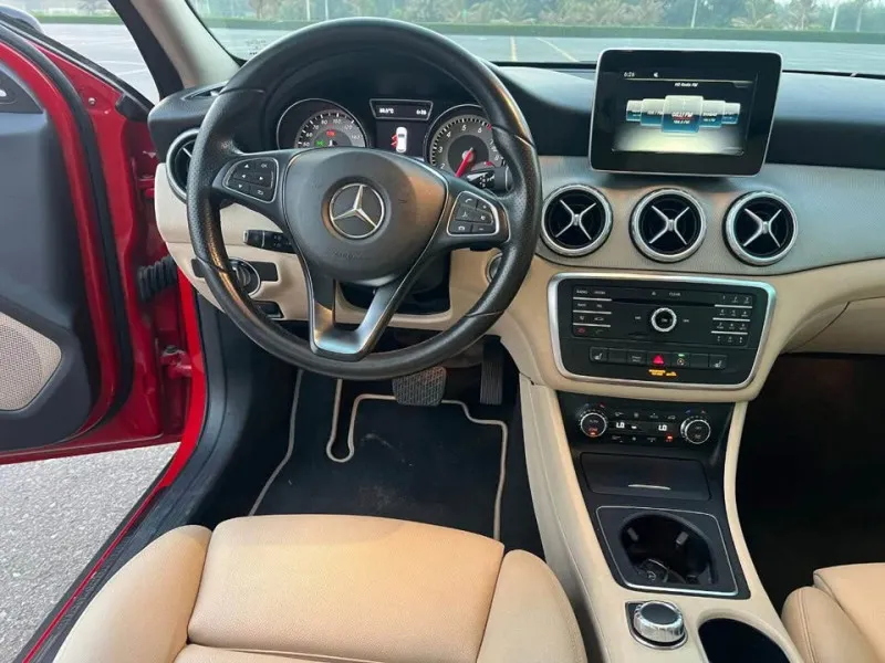 2017 مرسيدس-بنز GLA - جي ال اي in Dubai