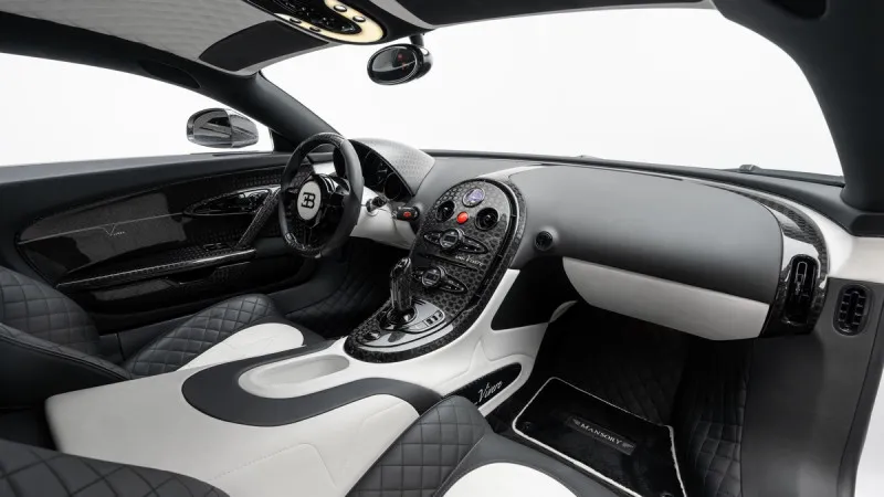 2006 Bugatti Veyron in Dubai