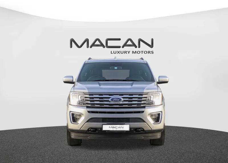 2021 Ford Expedition in Dubai