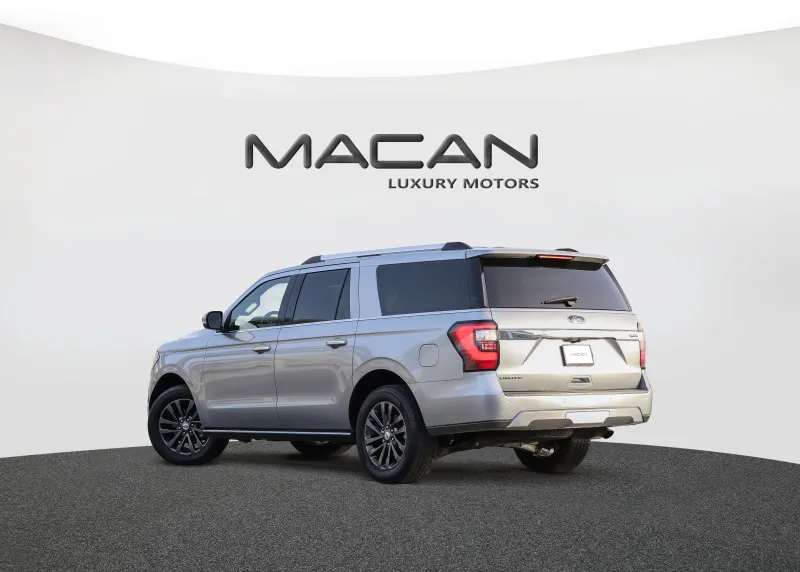 2021 Ford Expedition in Dubai