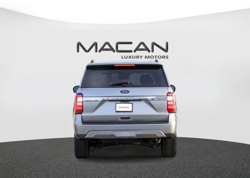 2021 Ford Expedition in Dubai