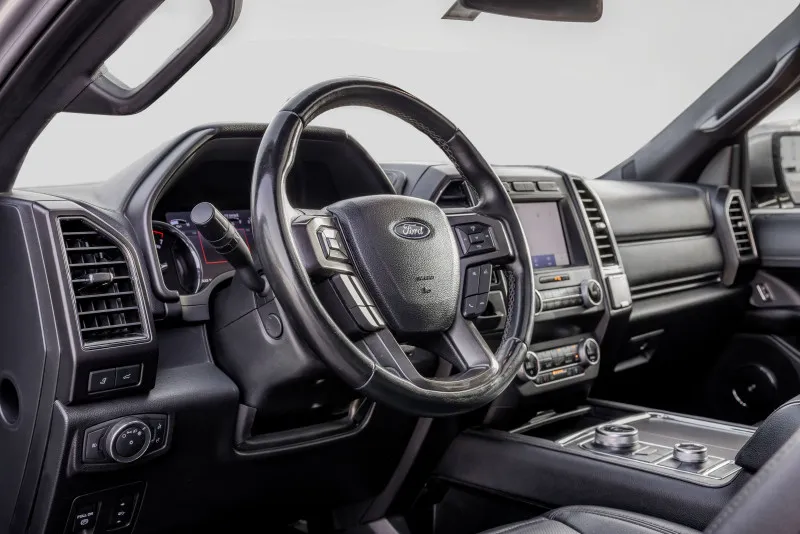 2021 Ford Expedition in Dubai