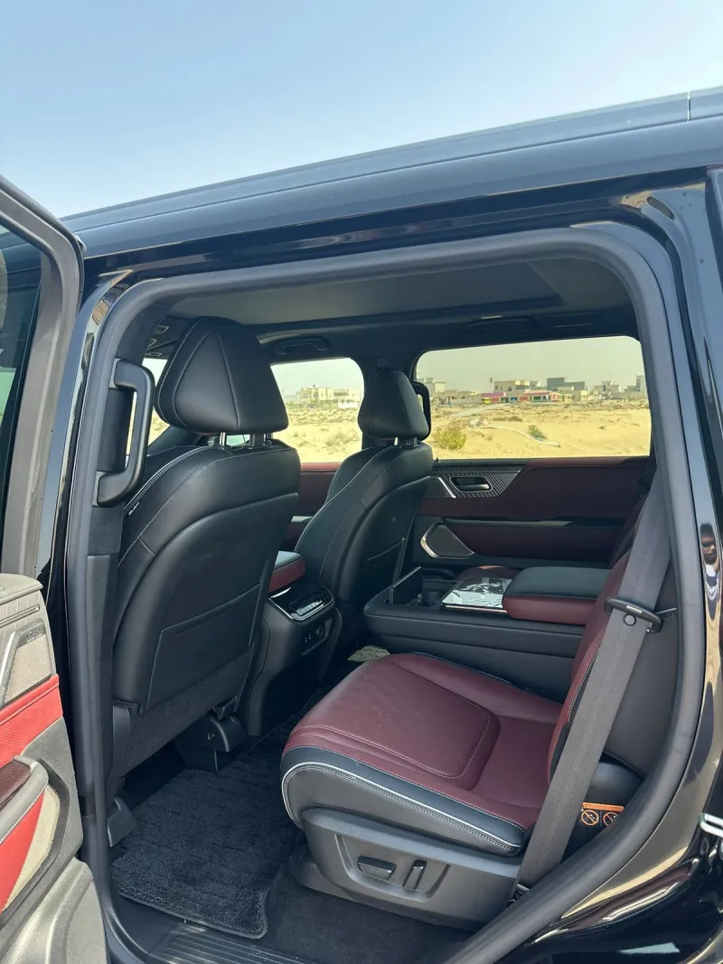 2025 Infiniti QX80 in Dubai