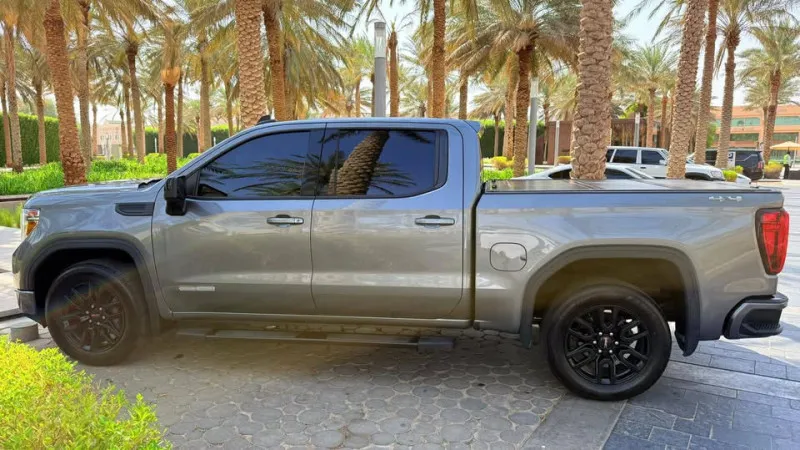 2021 جي أم سي سييرا in Dubai