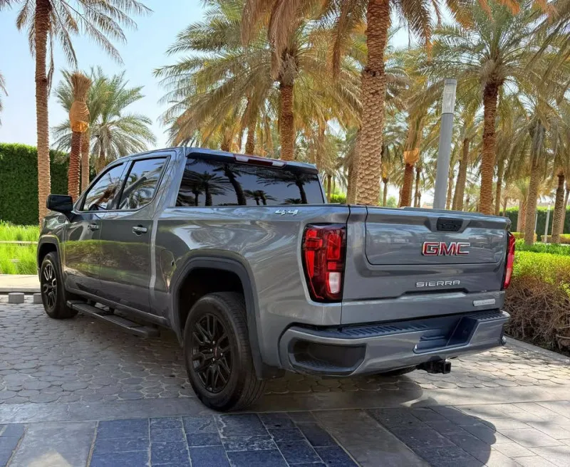 2021 جي أم سي سييرا in Dubai