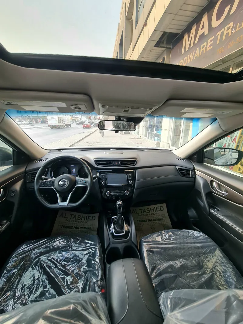 2019 Nissan Rogue in Dubai