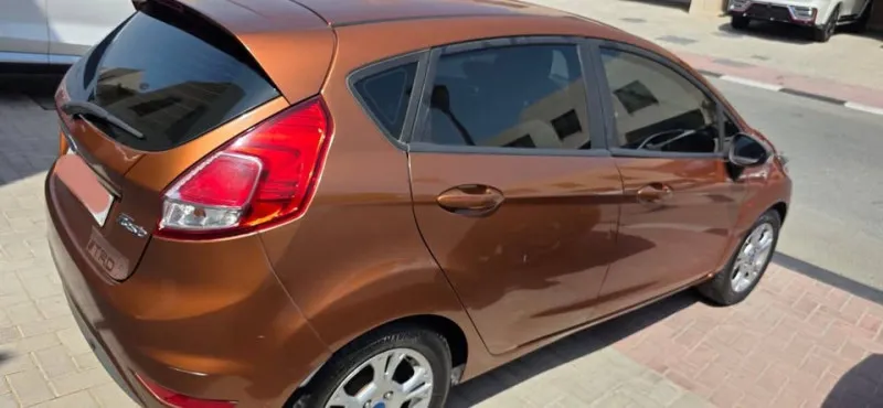 2015 فورد فيستا in Dubai