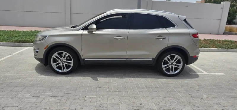 2015 لينكولن ام كي سي in Dubai
